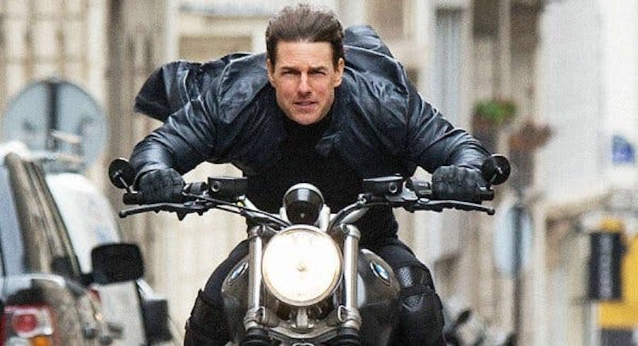Se Tom Cruise nya galna stunt