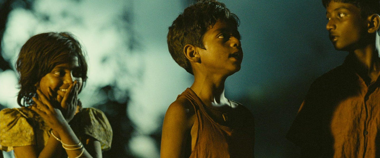 Streama Slumdog Millionaire (2008)